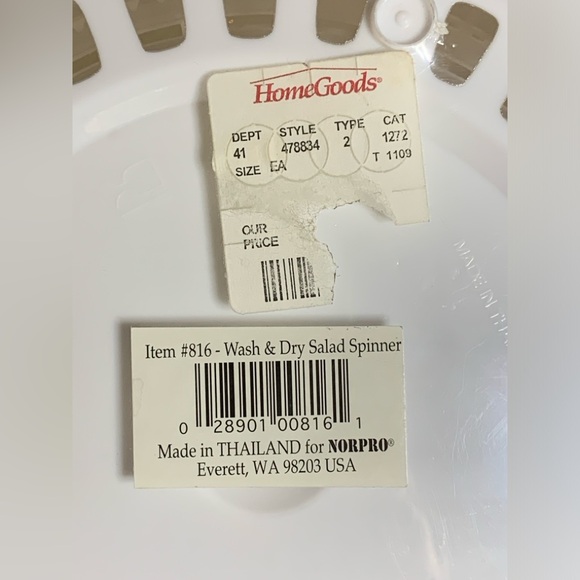 Norpro 9” Diameter Wash/Dry Salad Spinner w/Draining Basket/Colander - READ - Picture 3 of 16